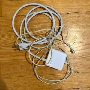 Apple 45W MagSafe 2 Charger